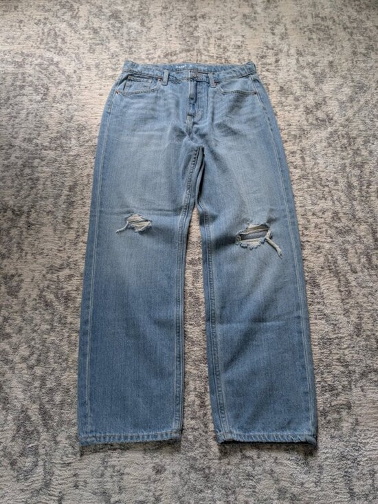 Old Navy Denim - Old Navy High Rise Slouchy Straight Jeans 16 Extra Distressed Light Wash